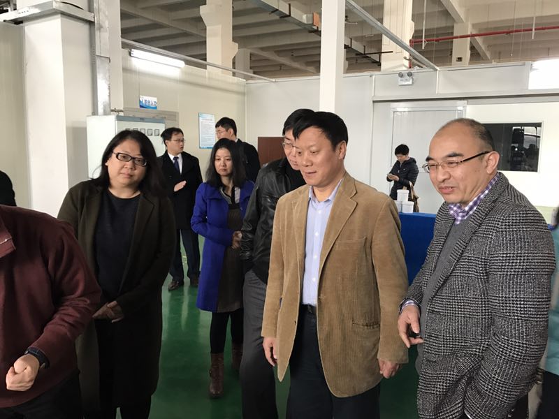 国家工信部规划司司长访问调研上海石墨烯产业园
